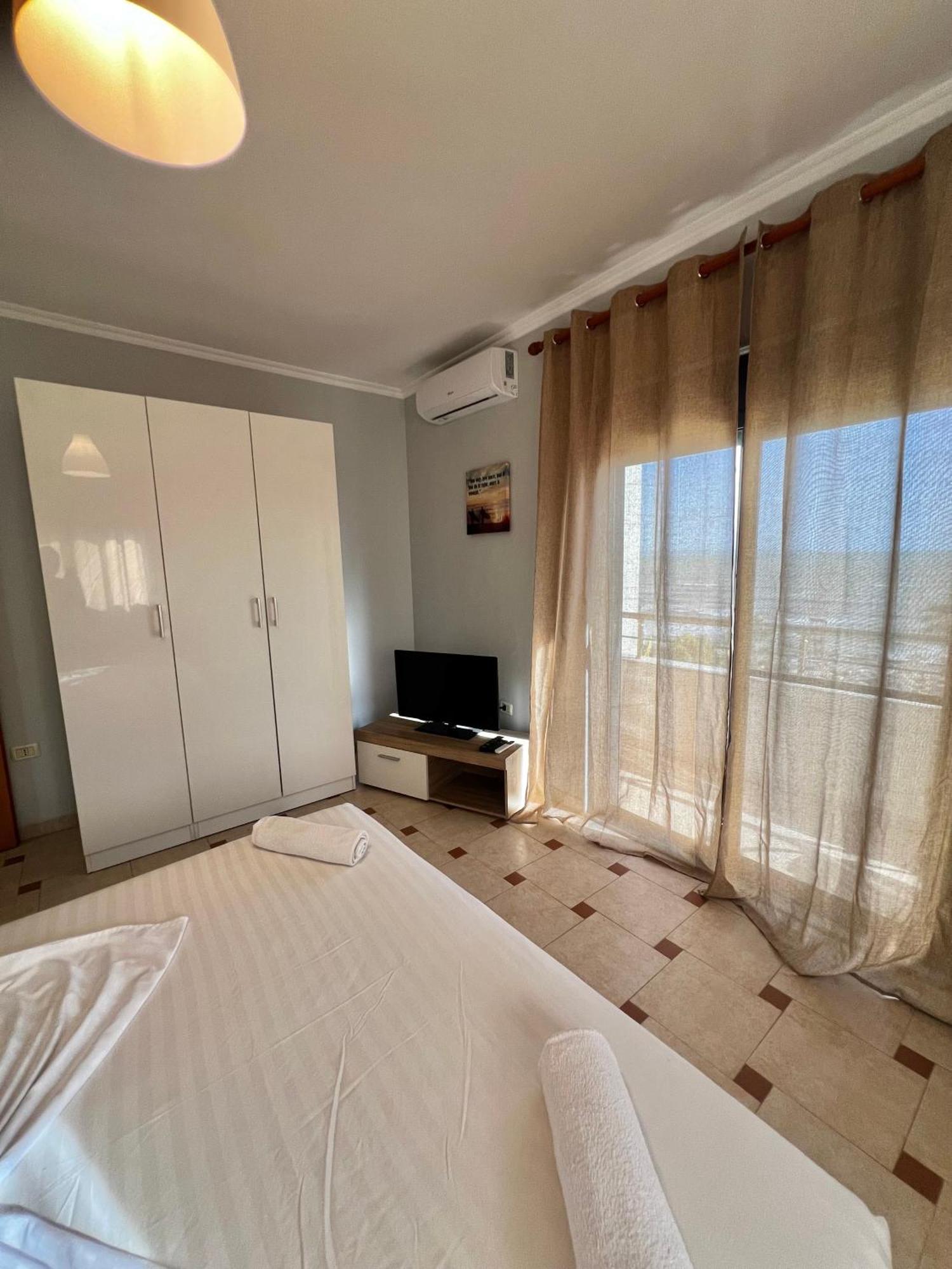 Romantic Couple Sea View 403 Appartement